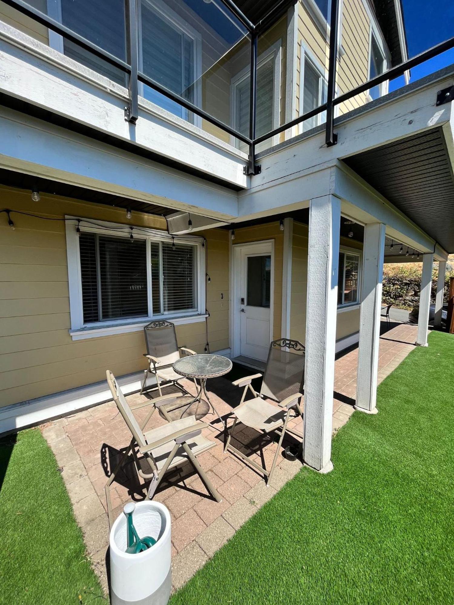 Beautiful & Cozy 1 Bedroom 1 Bath In The Westshore Victoria Esterno foto
